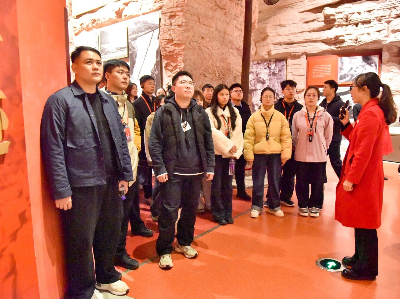 青春铸魂润初心 渠水奔涌育新人——河南省2025年新录用选调生党性教育专题培训班侧记