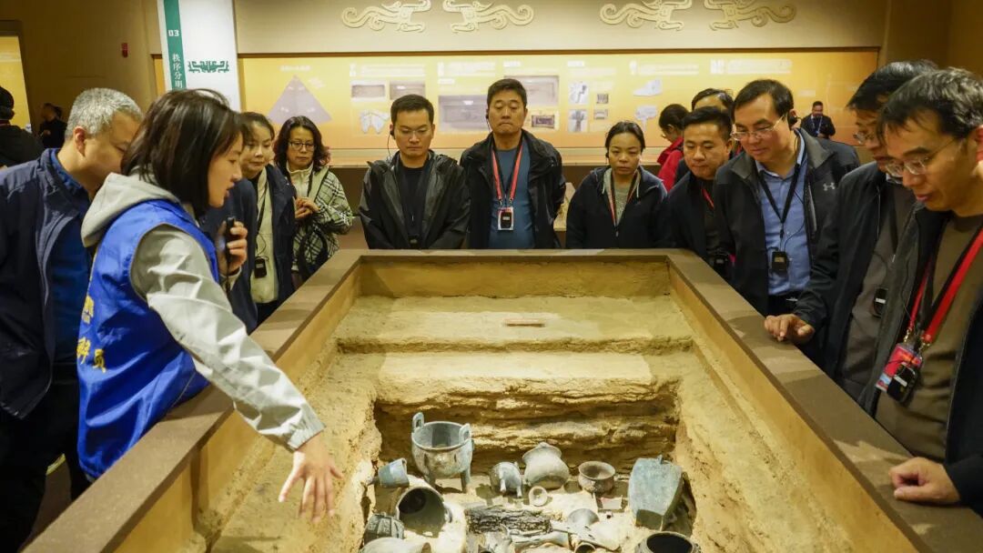 中共河南省委党校（河南行政学院）2026年春季学期县处级干部进修一班在我院成功举办